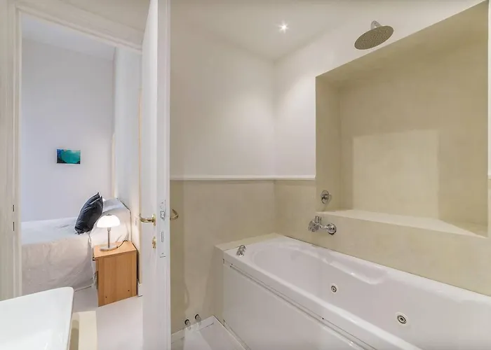 Loft Farnese Luxury 3 Stanze 3 Bagni Salotti Cucina * Roma